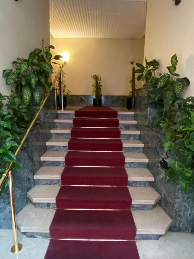Salasco 20 - Bocconi Porta Romana Stylish Apt! Appartamento *